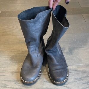 Vintage Roots Leather Gray Ankle Boots